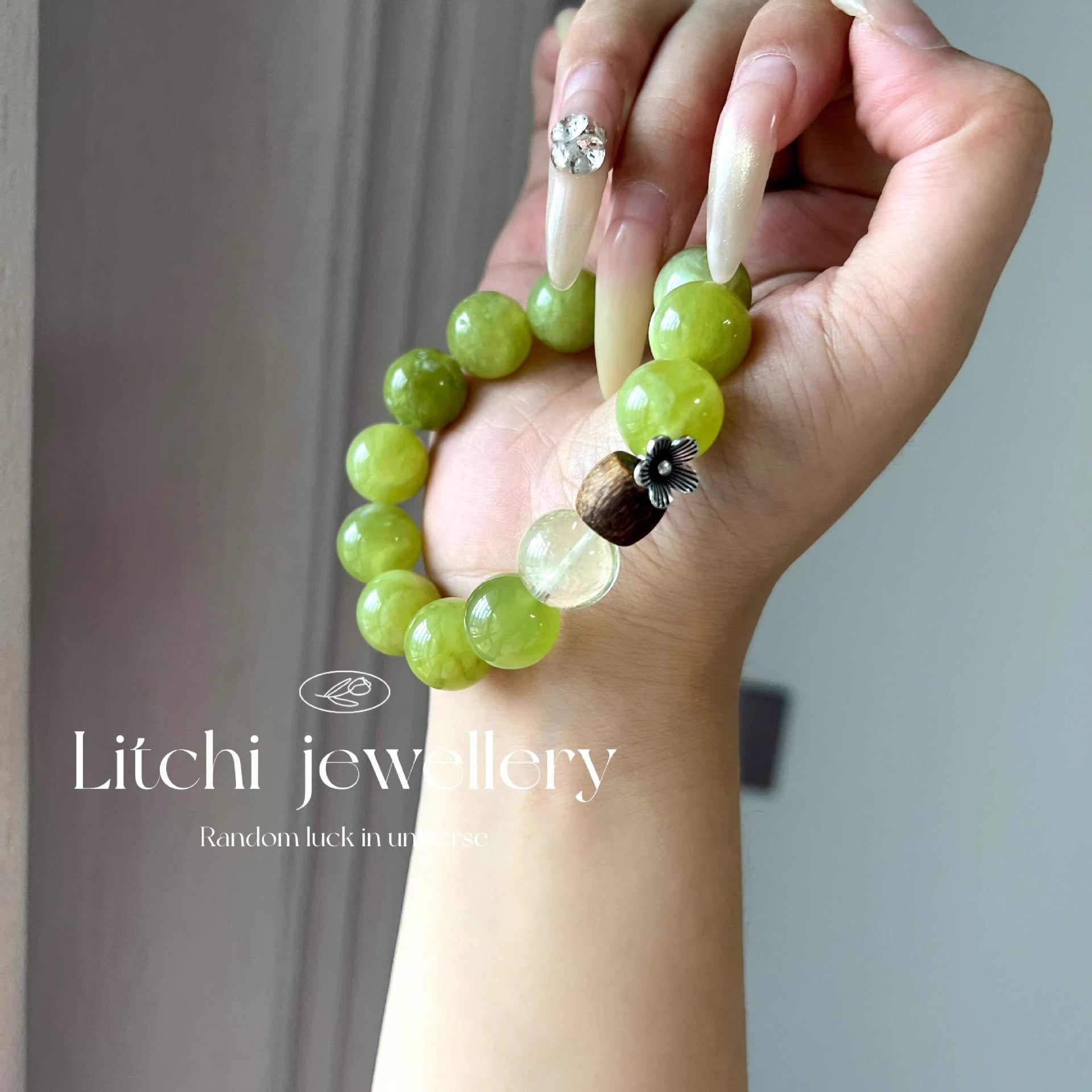 14mm Green Xiuyan Jade Crystal Bracelet, Natural Lemon Quartz & Scented Agarwood Healing Jewelry, Abundance & Stress Relief Talisman for Women